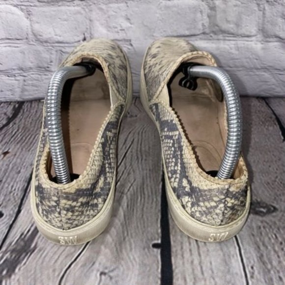 Stuart Weitzman Nuggets Snake Print Slip-ons Women's Size 9M Gray $186 - Picture 4 of 9